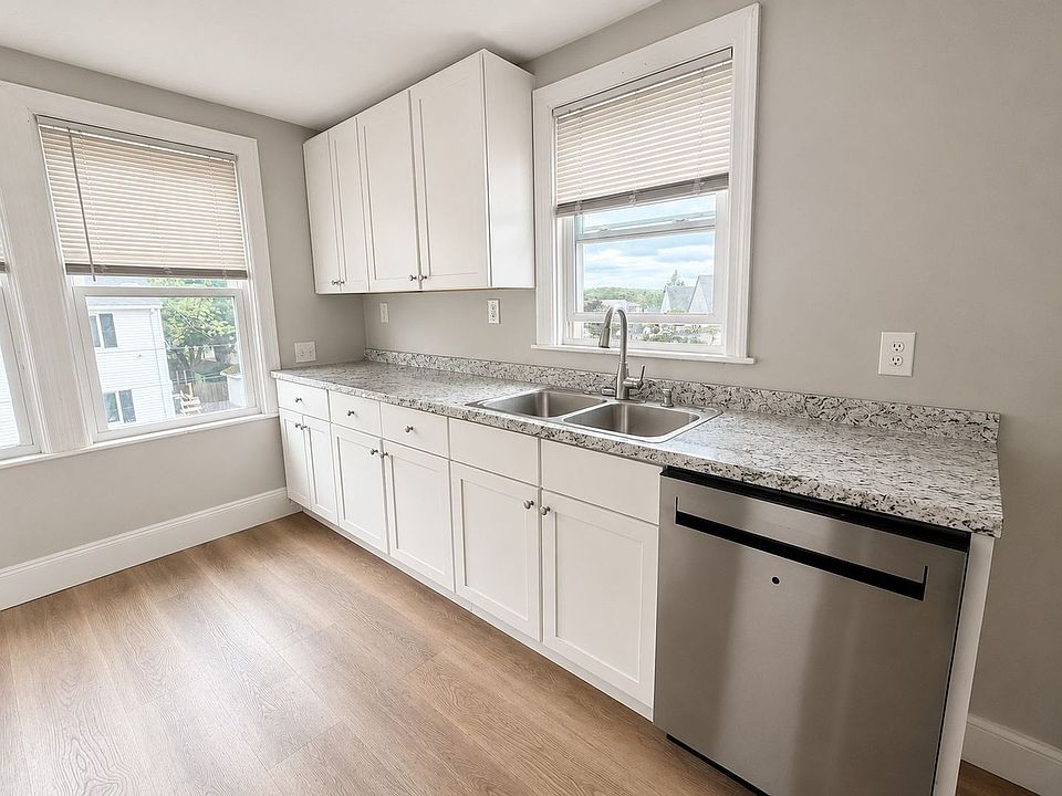 1st image of 172 Fruit Hill Ave Floor 2