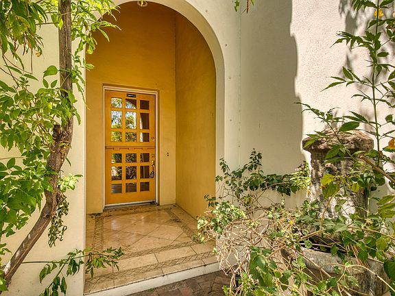 3rd image of 3744 E Calle Barcelona