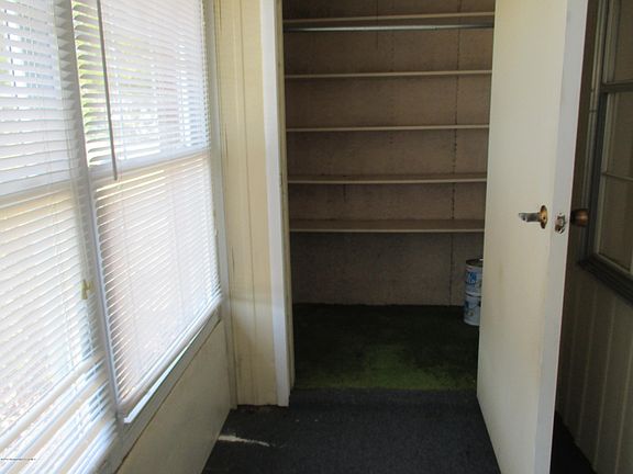4th image of 366 Chesterfield Court #D