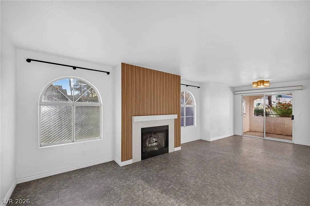 2 bed, 2.0 bath, 1023 sqft, $1,425 — Photo 4