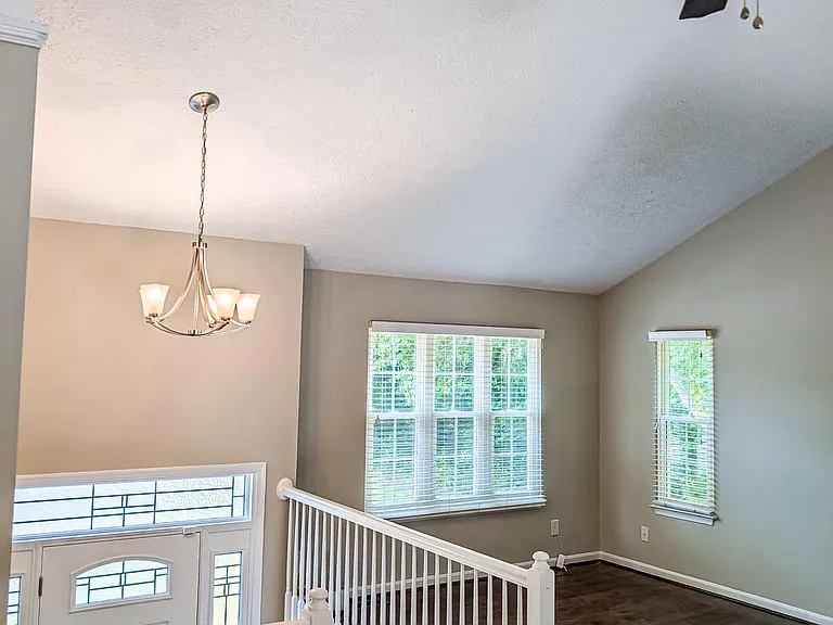 21530 Warwick Ct — Photo 16