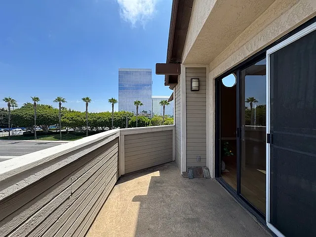 9290 Towne Centre Dr #83 — Photo 16