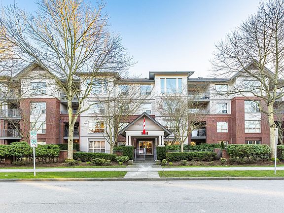 4th image of 15188 22nd Ave #101