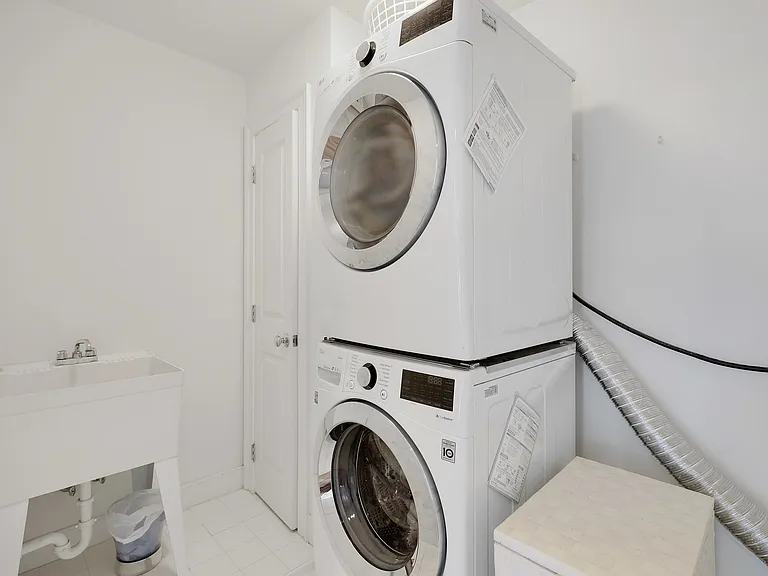 Upper level laundry room