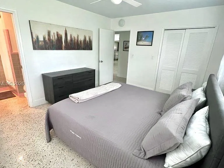 262 Bombay Ave — Photo 14