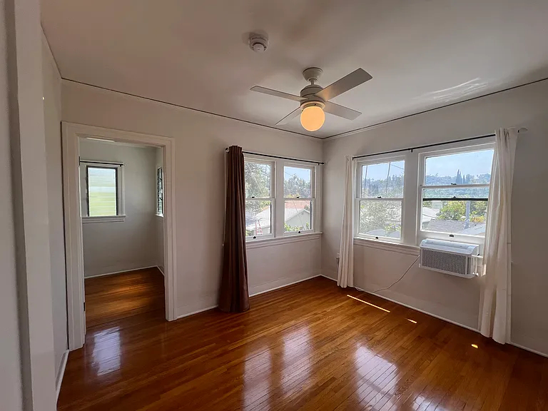 4966 Townsend Ave — Photo 28
