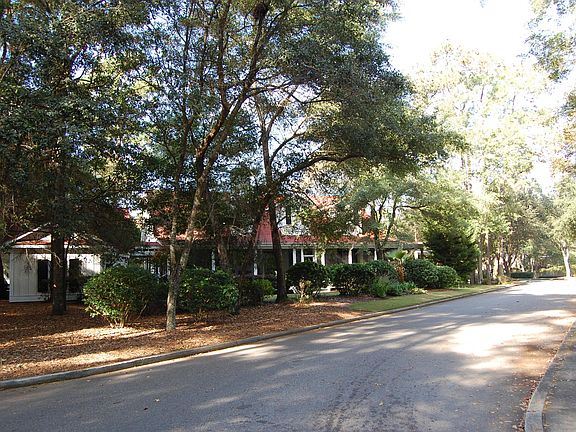 5th image of 1 Newpoint Road