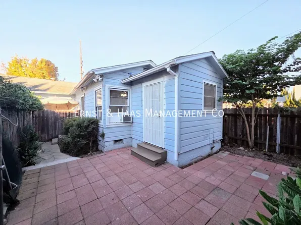 614 Newport Ave, Long Beach, CA 90814