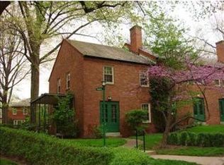 458 Sulgrave Rd, Pittsburgh, PA 15211