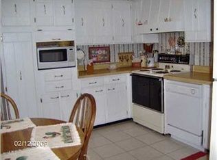 5805 Northwoods Dr, Hixson, TN 37343