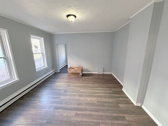 4th image of 106 Virginia Ave
