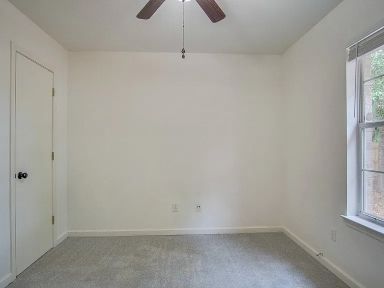8262 Pamplona St — Photo 23