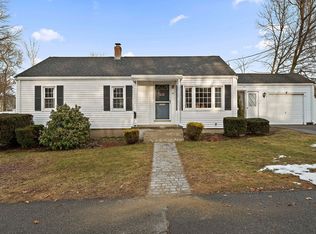 27 Saning Rd, Weymouth, MA 02191