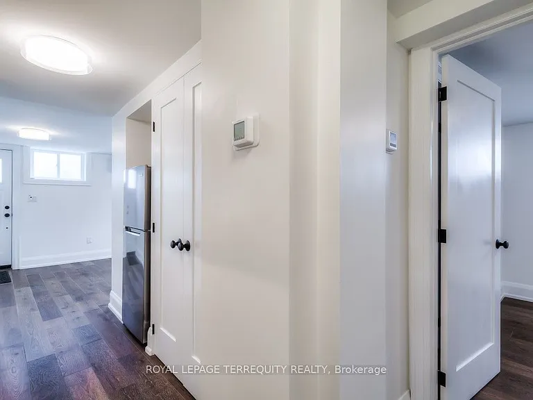 674 Eglinton Ave E #LOWER — Photo 5