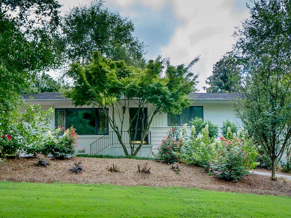 1st image of 111 Eastwood Cir