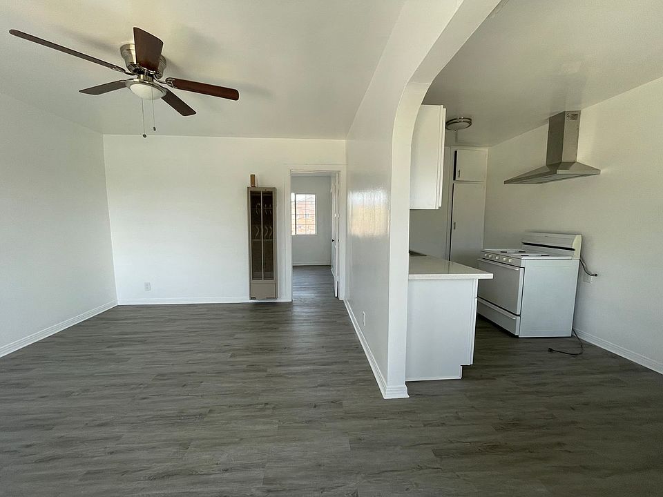 1st image of 3741 3747 1/2 East St #4