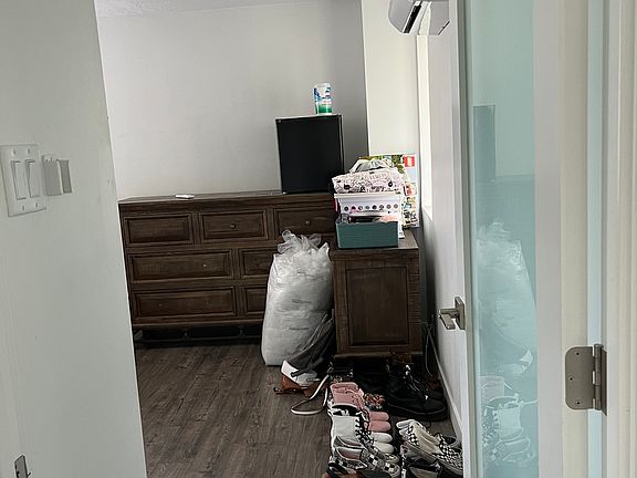 3rd image of 515 S 1000 E APT 204