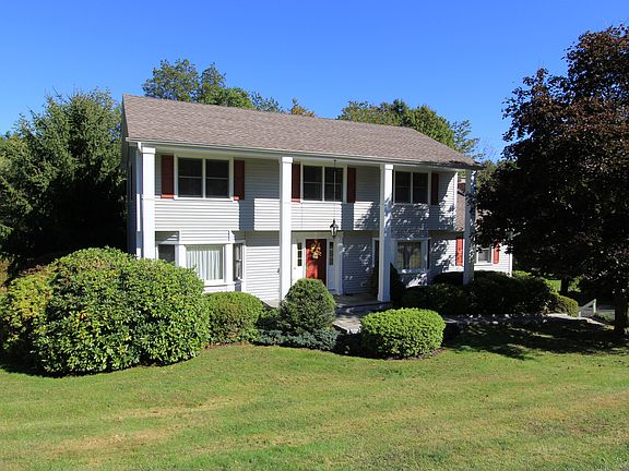 2nd image of 29 Hilltop Dr
