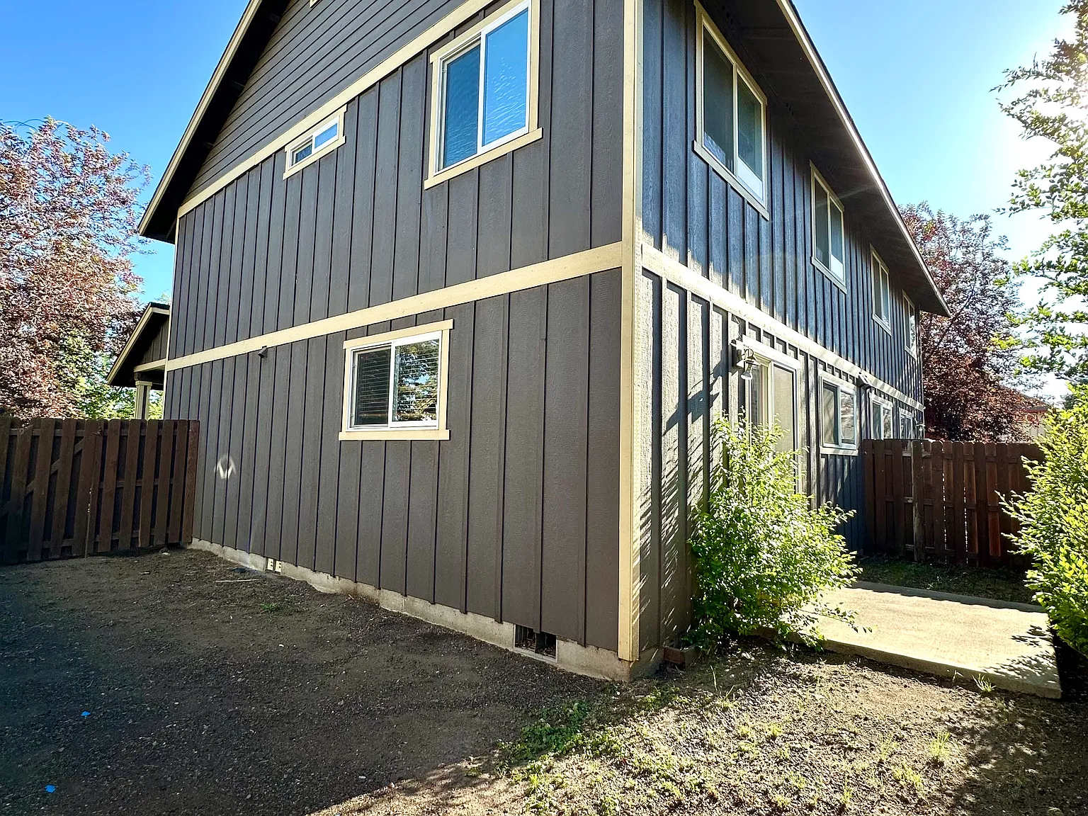 3 bed, 2.5 bath, 1214 sqft, $2,250 — Photo 2