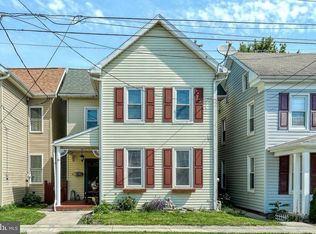 6 Fair Ave, Hanover, PA 17331