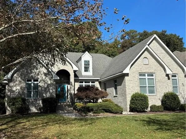 1517 Mirassou Ln, Virginia Beach, VA 23454