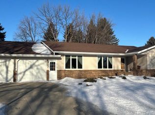 1545 Manvel Ave, Grafton, ND 58237