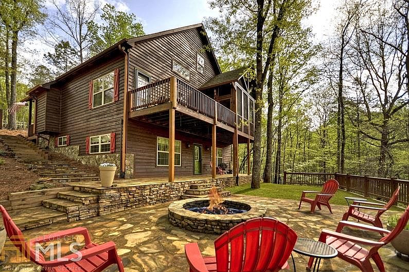 1st image of 1520 Garnet Dr