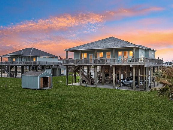 5th image of 945 Gulfview Dr