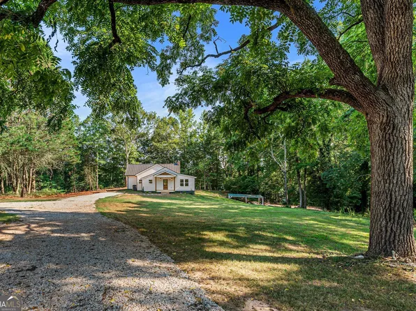 182 Cherry Rose Ln, Hartwell, GA 30643