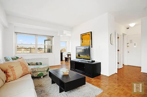 Rented by Halstead Real Estate | media 16