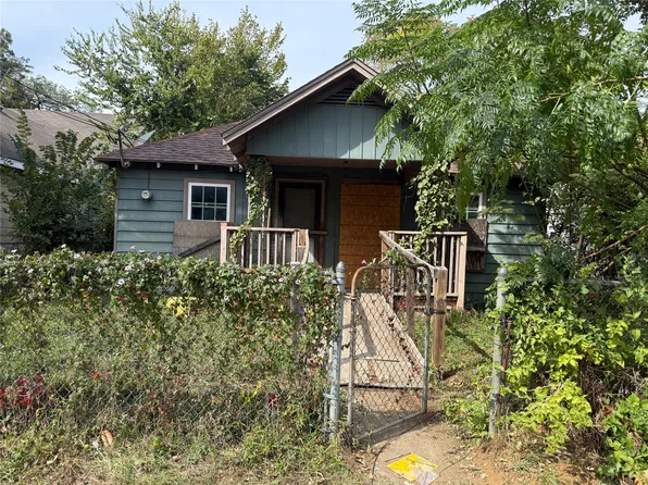 2343 Macon St, Dallas, TX 75215