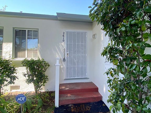 2nd image of 2125 Ocean Park Blvd #2610