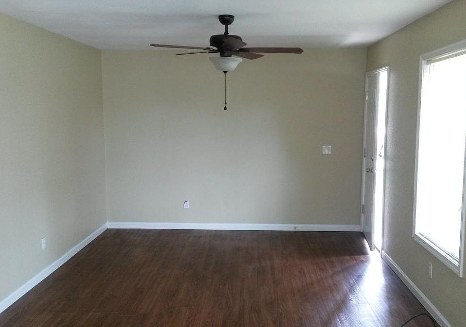 1st image of 1300 Peggy Ann Dr #A