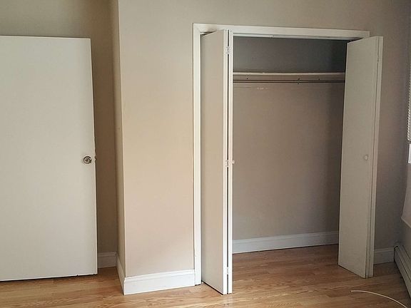 2nd image of 5601 Roosevelt Ave APT 3R