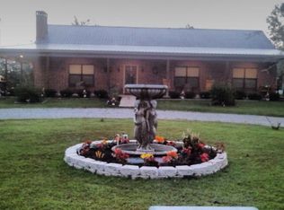 139 Poppa Toxie Ln, Poplarville, MS 39470
