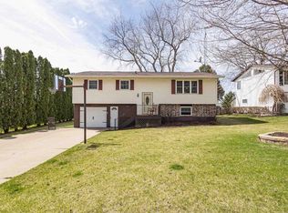 907 South School Street, Cuba City, WI 53807
