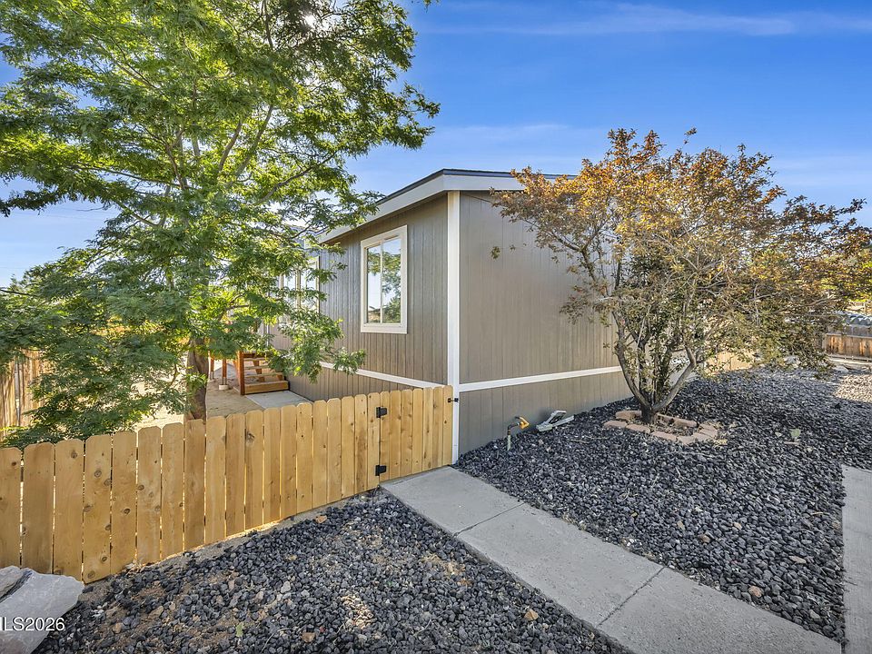 1st image of 4962 Newport Ct