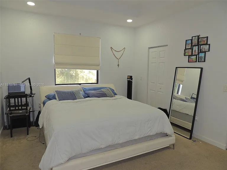 11301 NW 88th Ter — Photo 17