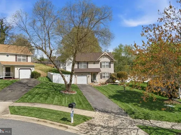 2006 Chita Ct, Temple Hills, MD 20748