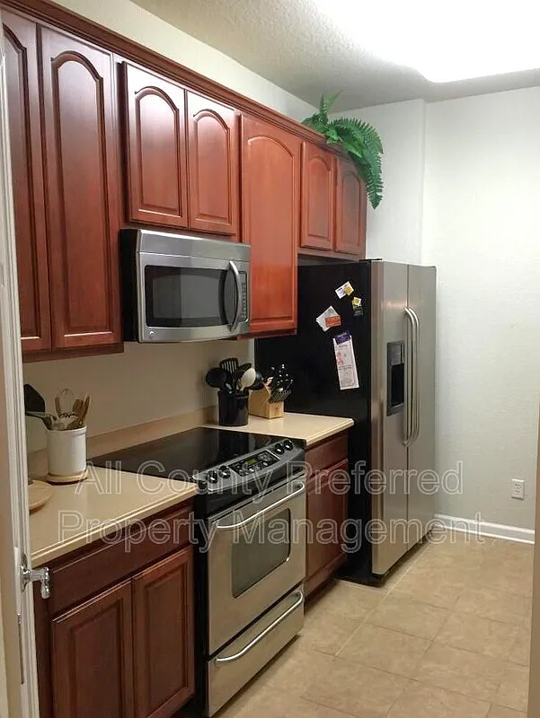 3 bed, 2.0 bath, 1412 sqft, $1,900 — Photo 4