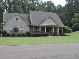 1868 Ready Dr, Hernando, MS 38632
