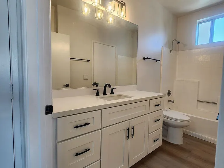 14515 Dickens St. — Photo 23