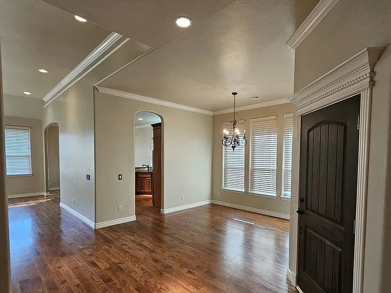 120 Napoli Ct — Photo 4
