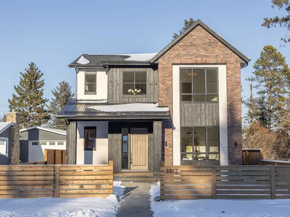 8812 SW 33rd Ave NW, Calgary, AB T3B 1M5