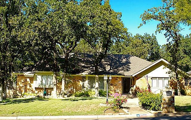 1st image of 3509 Lynnwood Dr