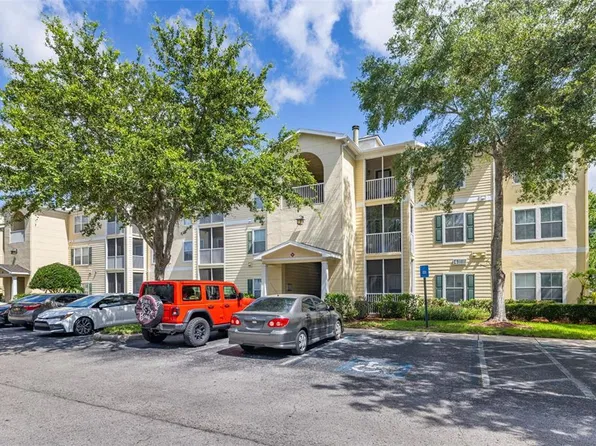 18439 BRIDLE CLUB DRIVE, TAMPA, FL 33647