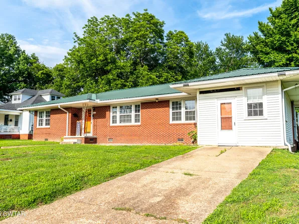 611 N 1st St, Union City, TN 38261