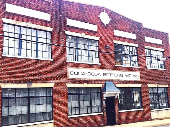 Apt 4 Loft, top right