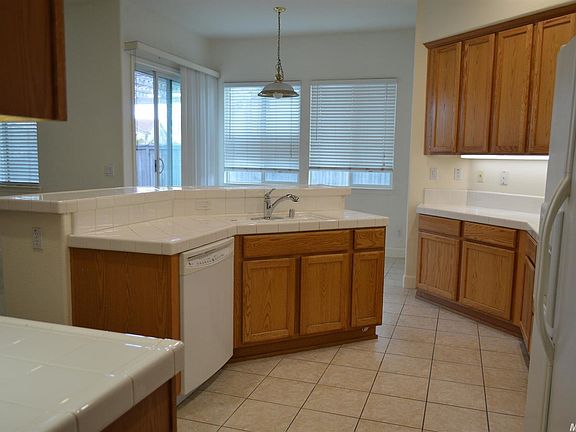 5th image of 6605 Alder Park Cir