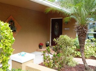 157 Big Springs Dr, Naples, FL 34113